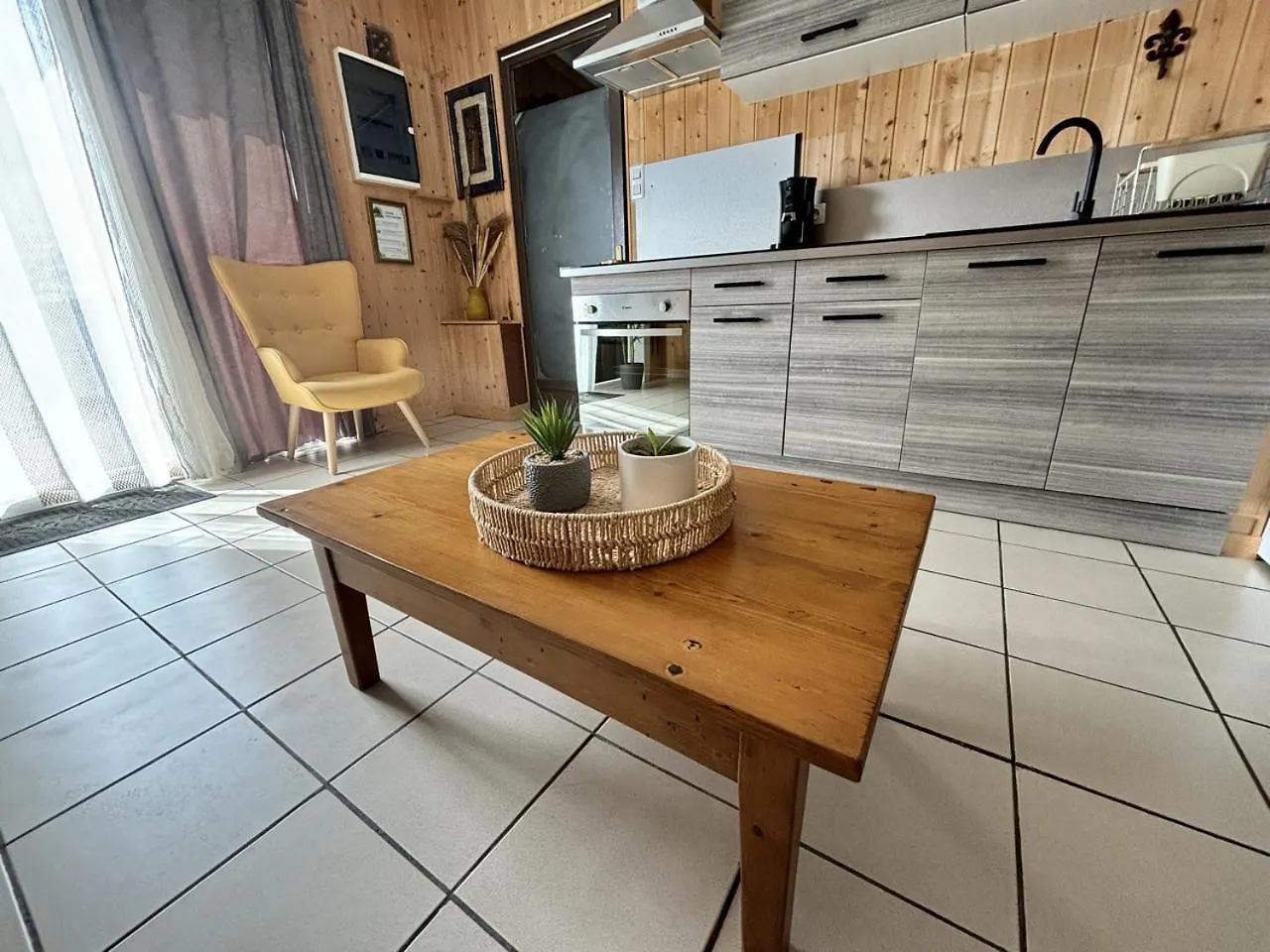 -Pavillon Nizon- Parking Lave Linge Wifi Apartment Pont-Aven 0*,  France